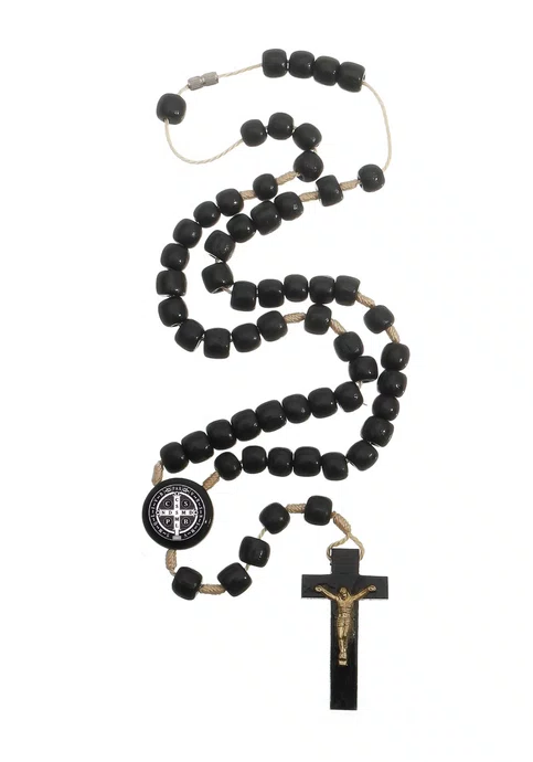 terco-para-pescoco-com-medalha-de-sao-bento-em-madeira-preto-68a322adc50d2