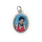 Medalha de Alumínio Oval Prateada São Carlo Acutis - 2x1,3cm